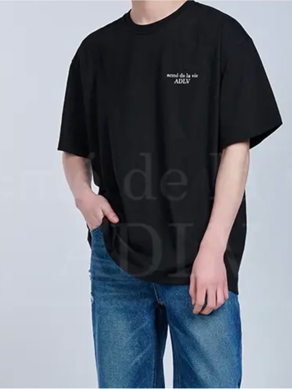 Men's Black Short-Sleeve Crewneck Tee